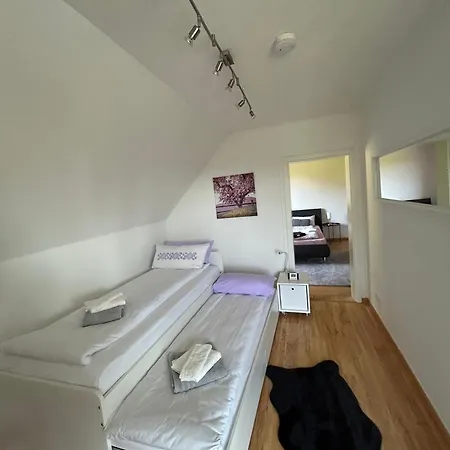 Schmalental Apartment *